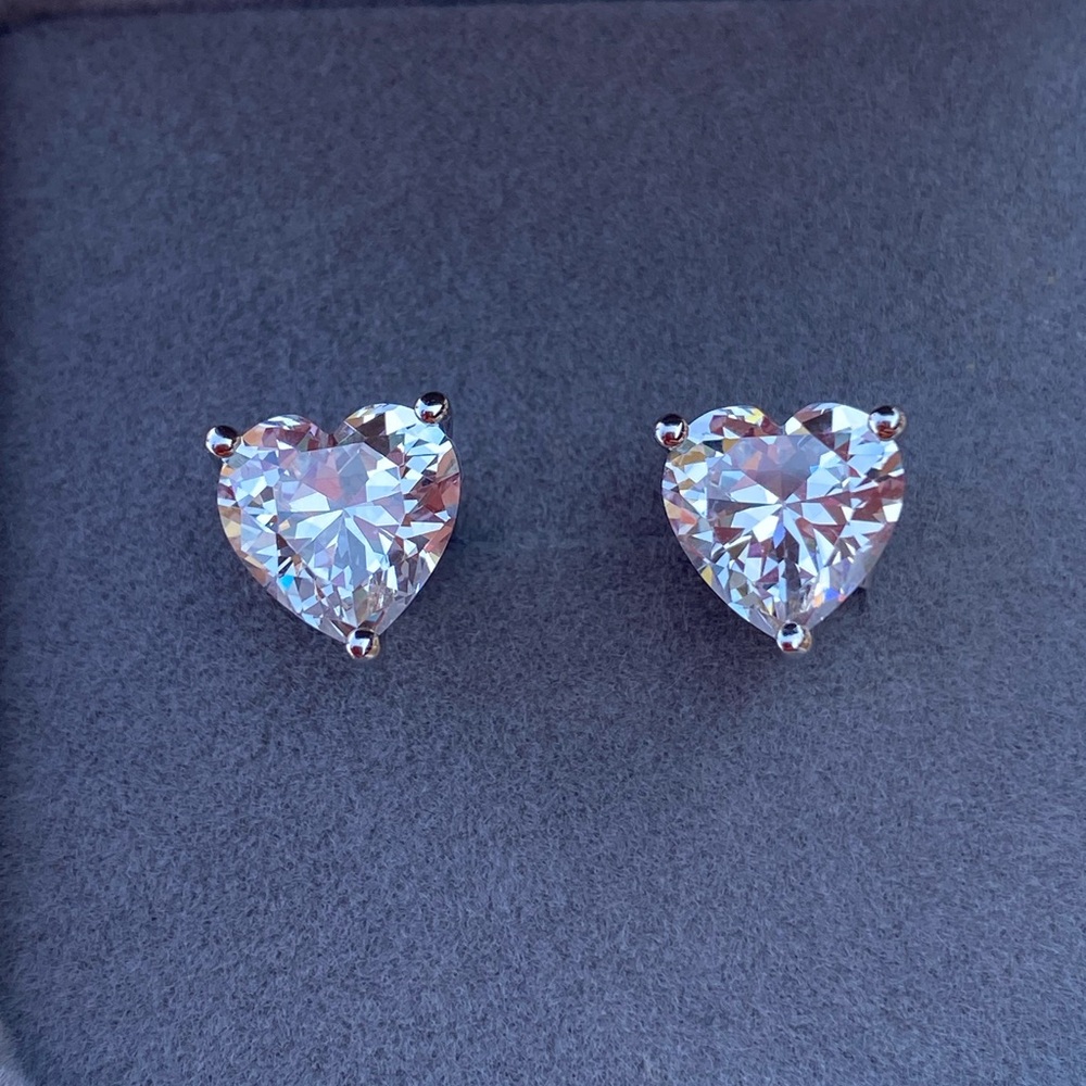 4ct Heart Shaped Moissanite Earrings 2 Ct S925 Platinum Plated Solitaire Studs